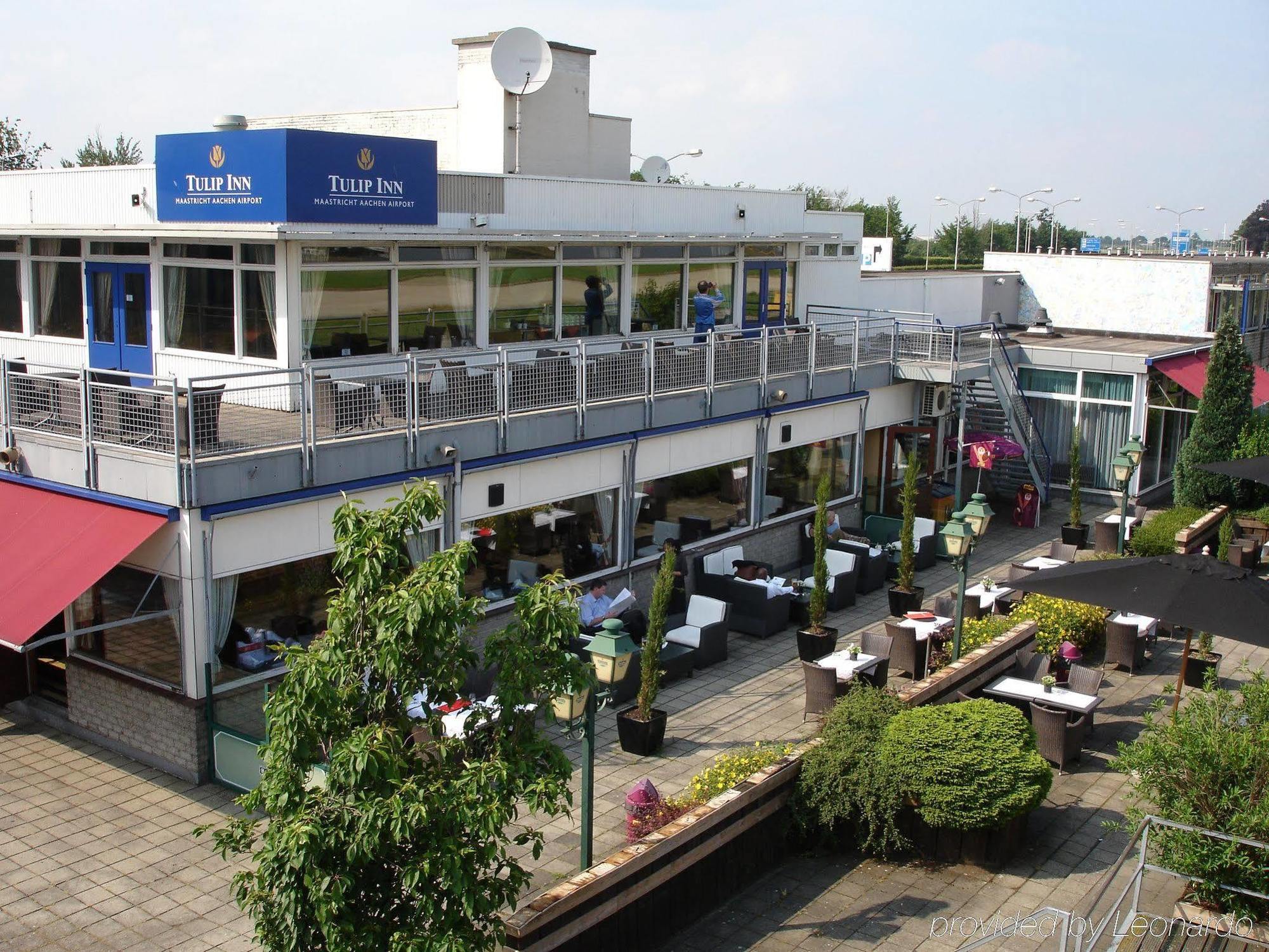 Tulip Inn Maastricht Aachen Airport Exterior foto